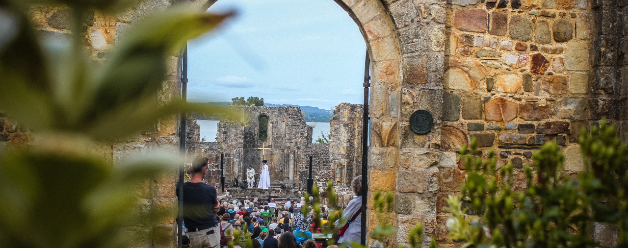 Abbaye de Land&eacute;vennec - concert Okali #1