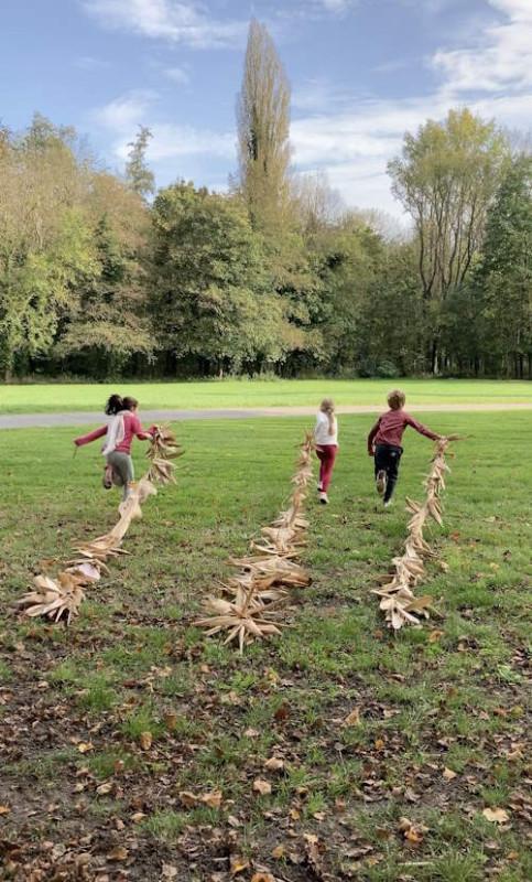 « Petit à petit l’oiseau fait son nid », une résidence d’artiste en milieu scolaire et à l’Abbaye du Relec